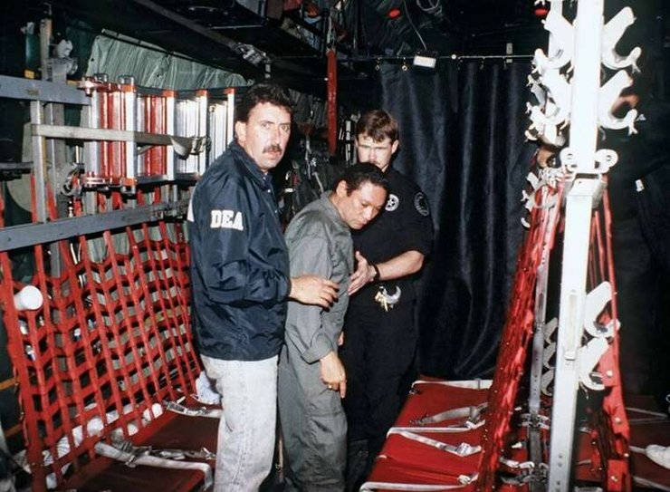 Американские военные и Мануэль Норьега