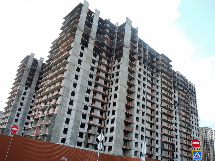 Рядом со строящимися станциями метро продаются почти 3 тысячи квартир