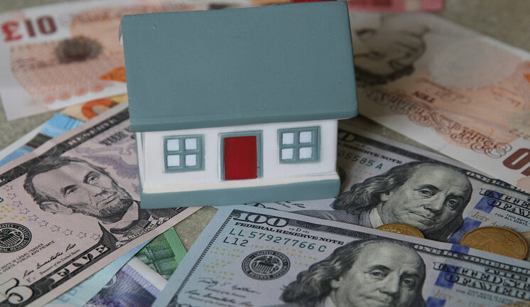 Чем больше детей, тем ниже ставка: кто сможет получить семейную ипотеку под 2-4%