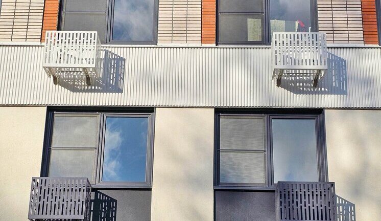 Решили сэкономить: за пять лет средняя площадь квартир в новостройках премиум-класса сократилась на 37 кв. м.