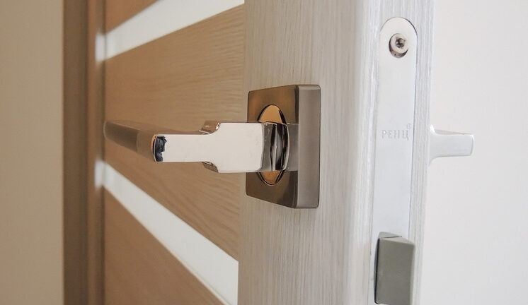 Сезон прошел: арендодатели комнат начали снижать цены, чтобы успешно конкурировать на рынке съемного жилья