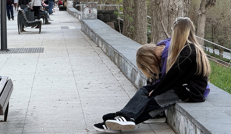 Подростковая ненависть к телу способна разрушить взрослую жизнь: девушки попали в группу риска