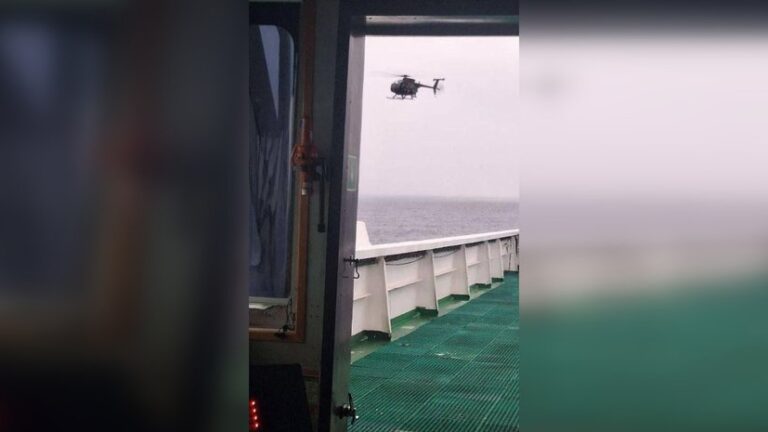 Американский десант пытается захватить российский танкер, — Reuters (видео)»>