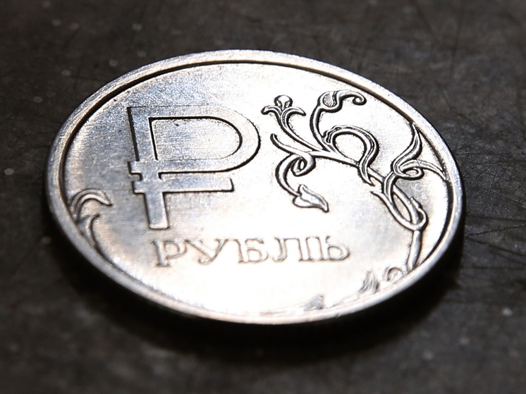 Безбашенный рубль: что происходит с курсом национальной валюты в апреле
