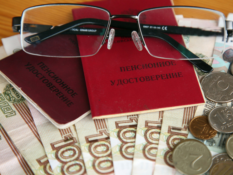 Пенсии за десять лет удвоились, но пенсионеры лучше жить не стали