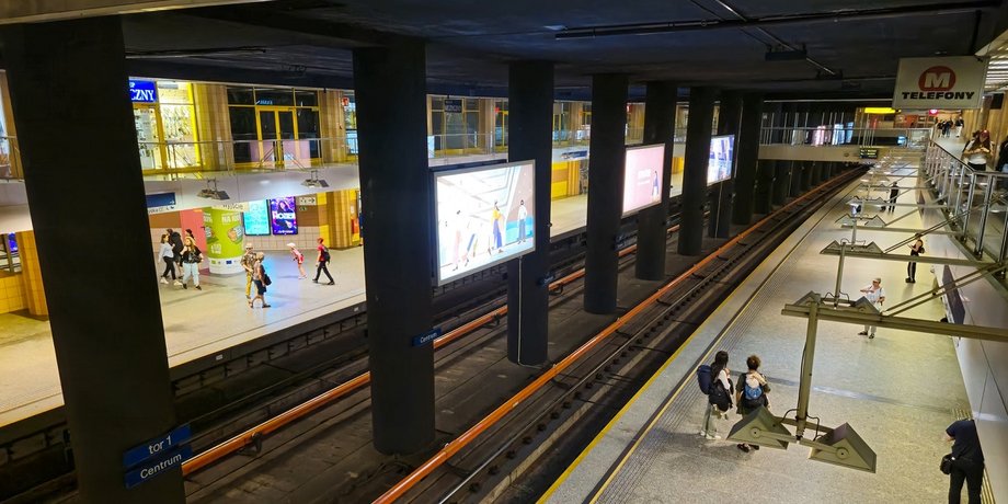 Украинец парализовал работу метро в Варшаве и серьезно поплатился за это, — СМИ»>